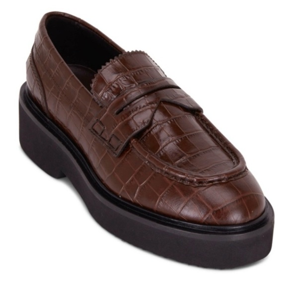 Aquatalia Marcie Chocolate Embossed Croc Loafer Sz 7.5 Italy